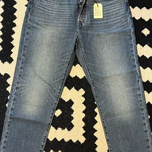 Levi's Relaxed Blue Jeans with Vintage-Inspired Fade